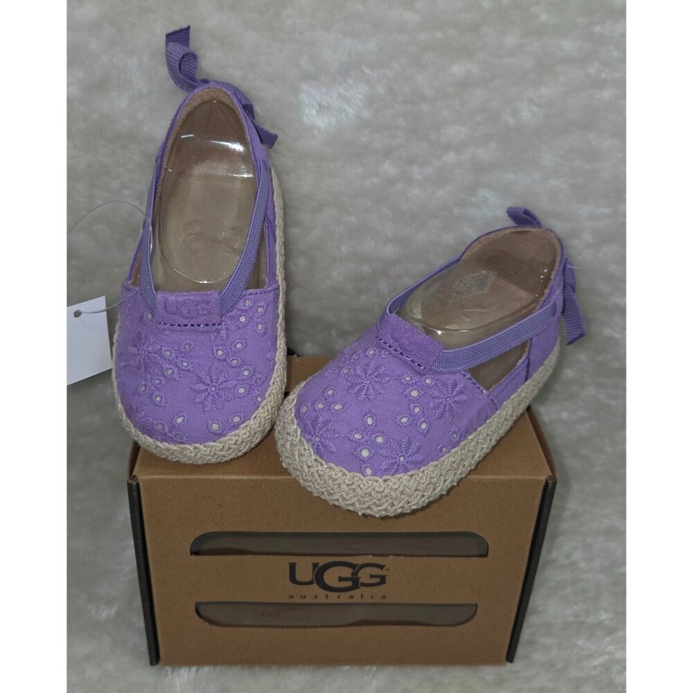 UGG Australia Baby Estee Eyelet Baby Shoes Infant Size 2/3 GJLL NEW 1004039